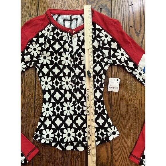 $78 FP Movement Women's Kick Off Printed Layer Top in Aspen Onyx Size XS NWT - Picture 5 of 7